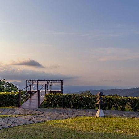 Villa Blanca Cloud Forest Hotel & Retreat San Ramón Exterior foto